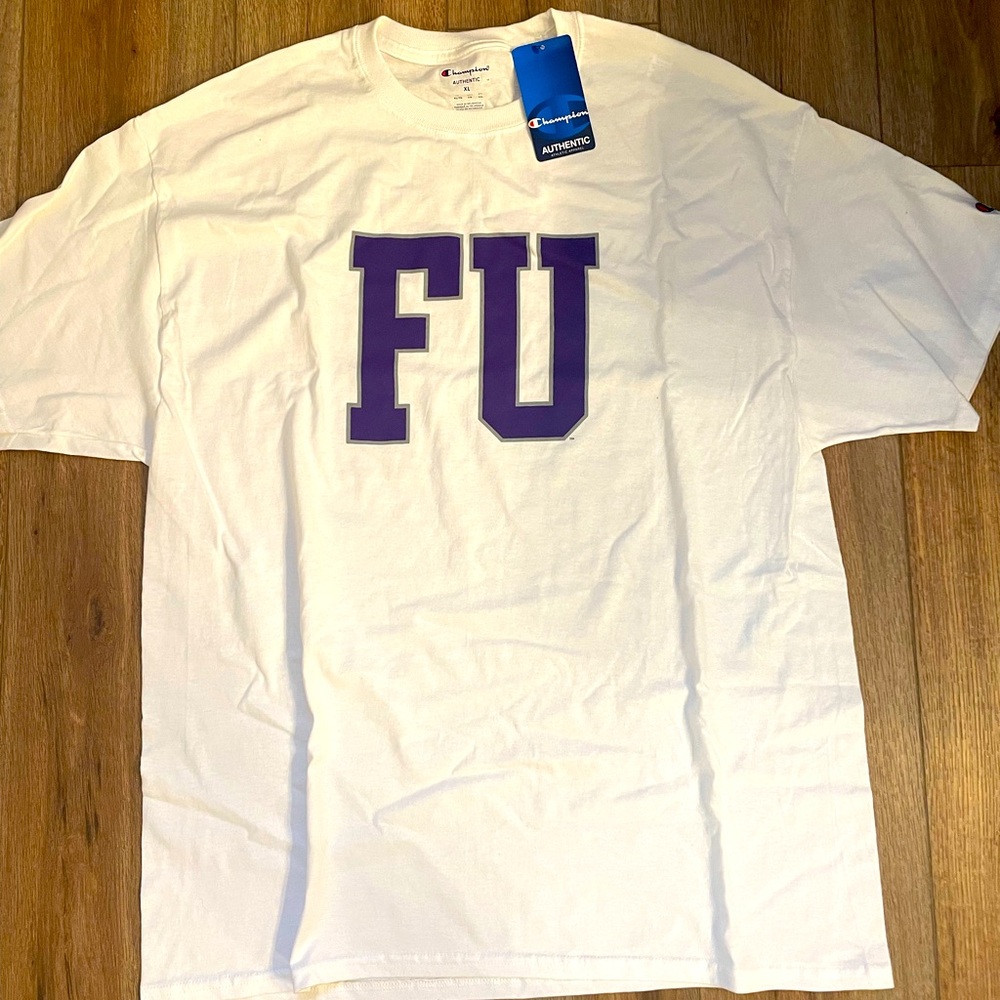 NWT Furman Championn T-shirt- XL!